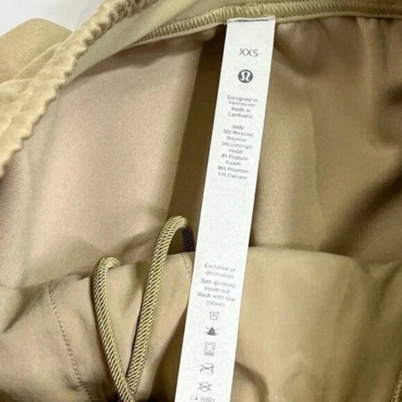 Lululemon NWT Embossed Panel High-Rise Short 4" Trench - Picture 12 of 14